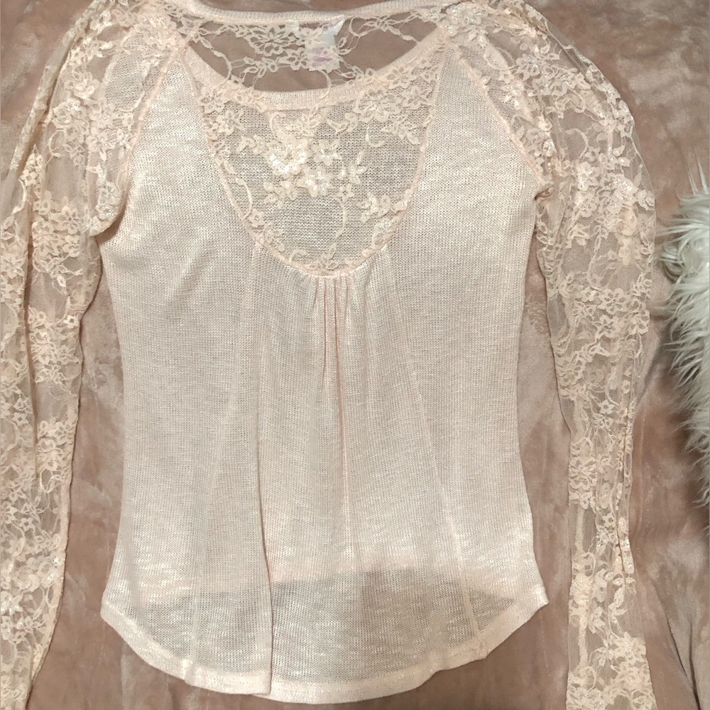 Vintage Candies Soft Pink Lightweight Sweater w/Lace Sleeves 🌸